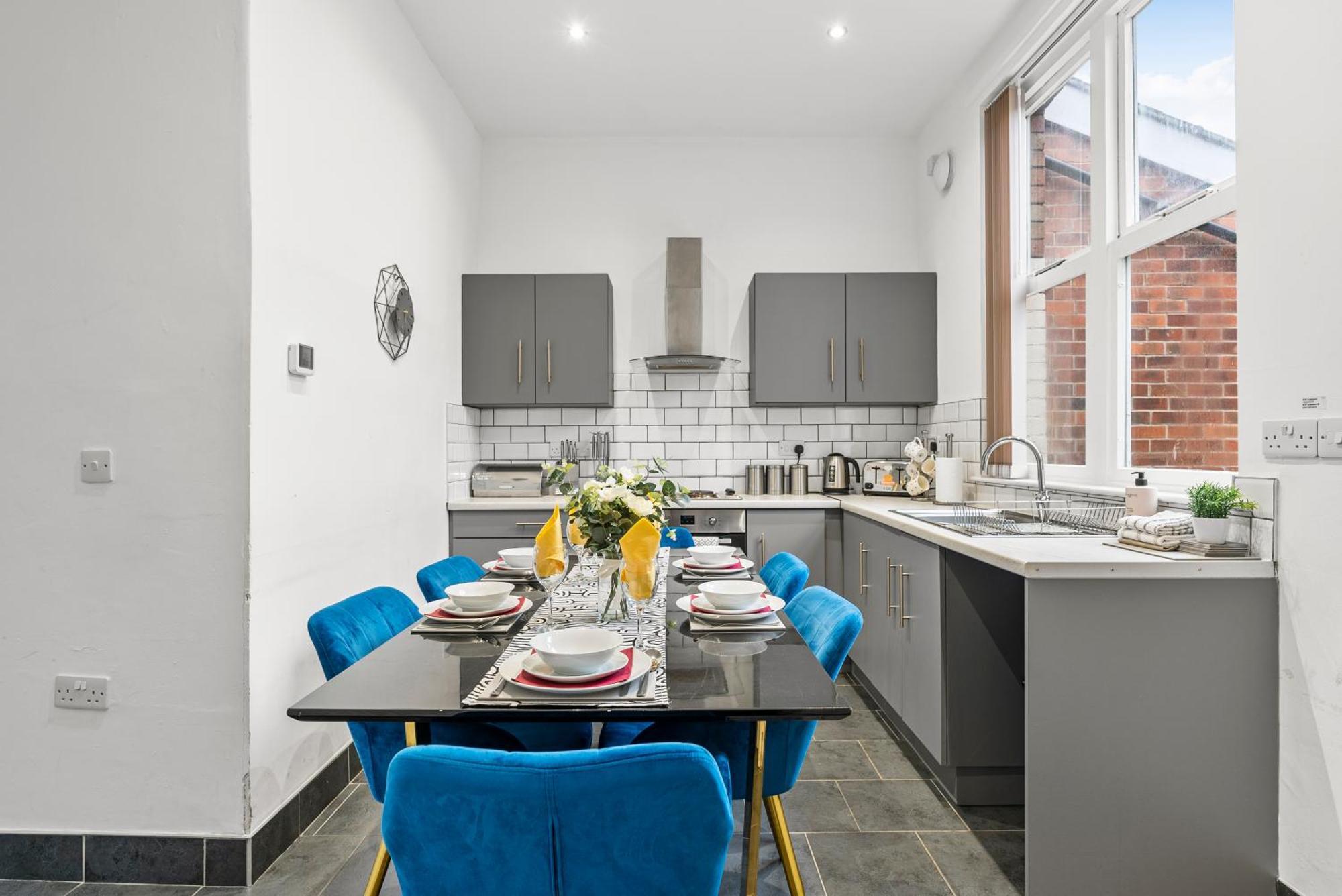 Апартаменты 20 Percent Off! Stylish Sheffield Abode Sleeps 12 Экстерьер фото