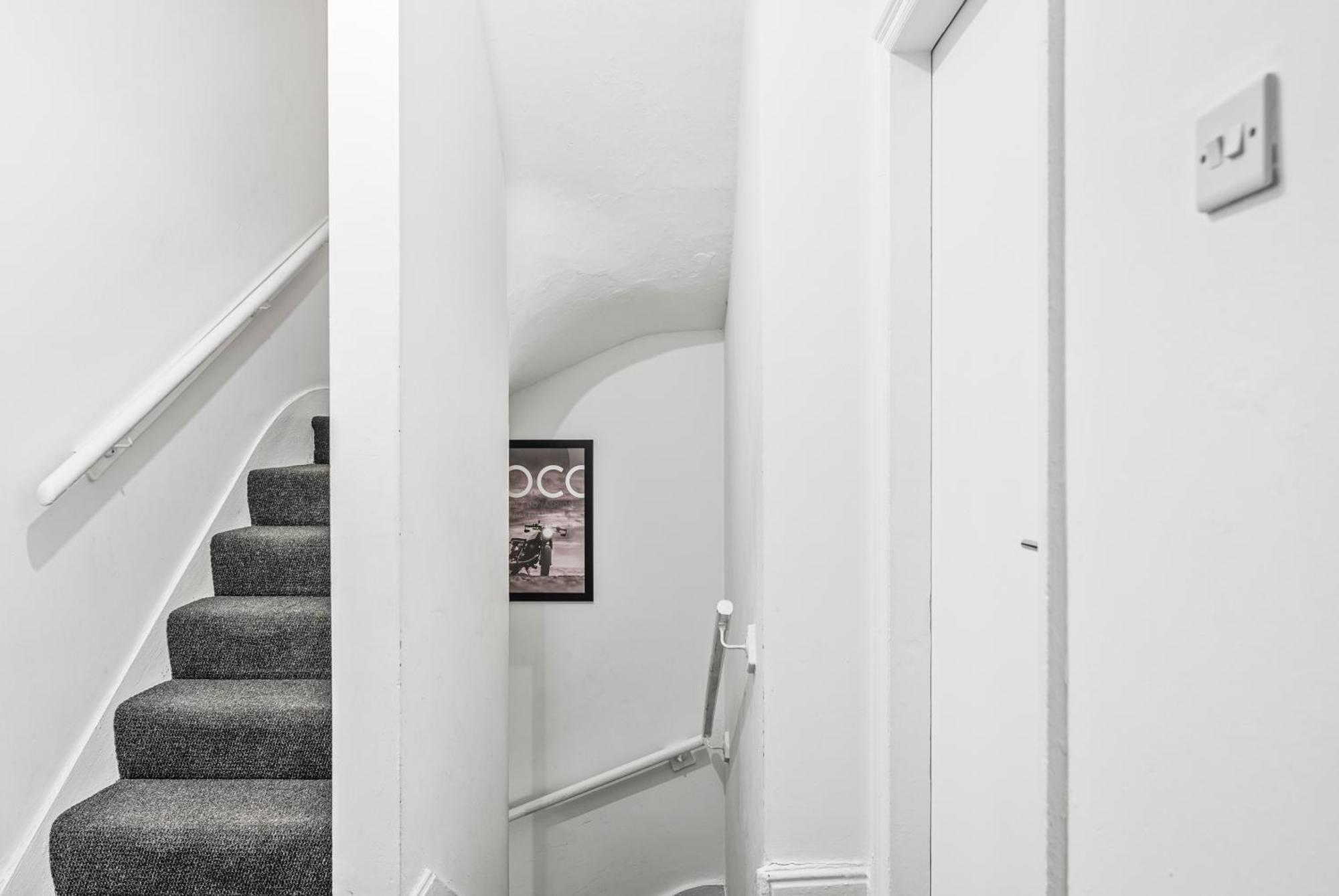 Апартаменты 20 Percent Off! Stylish Sheffield Abode Sleeps 12 Экстерьер фото